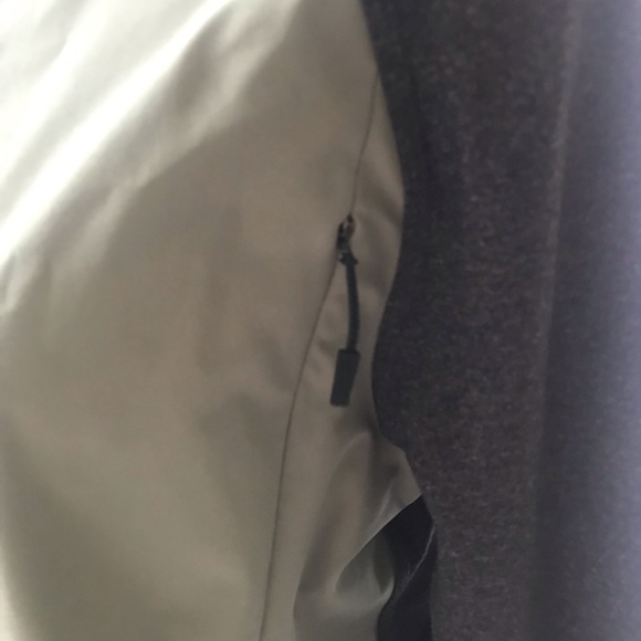 Lululemon jacket - Picture 5 of 12